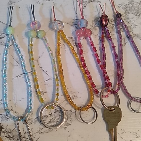 Handmade beaded keychains- FREE WITH PURCHASE ADD TO BUNDLE - Picture 3 of 7